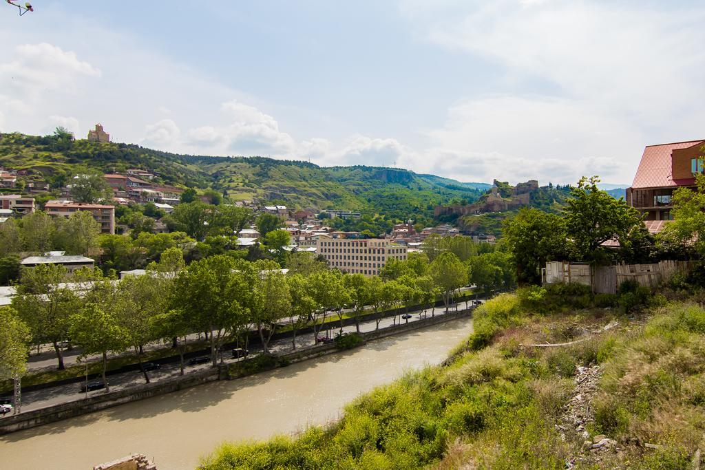 Metekhi'S Galavani Hotel Tbilisi Exterior foto